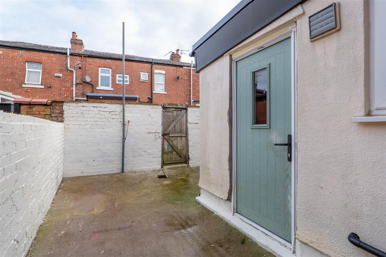 2 bed property in Duke Street, Preston